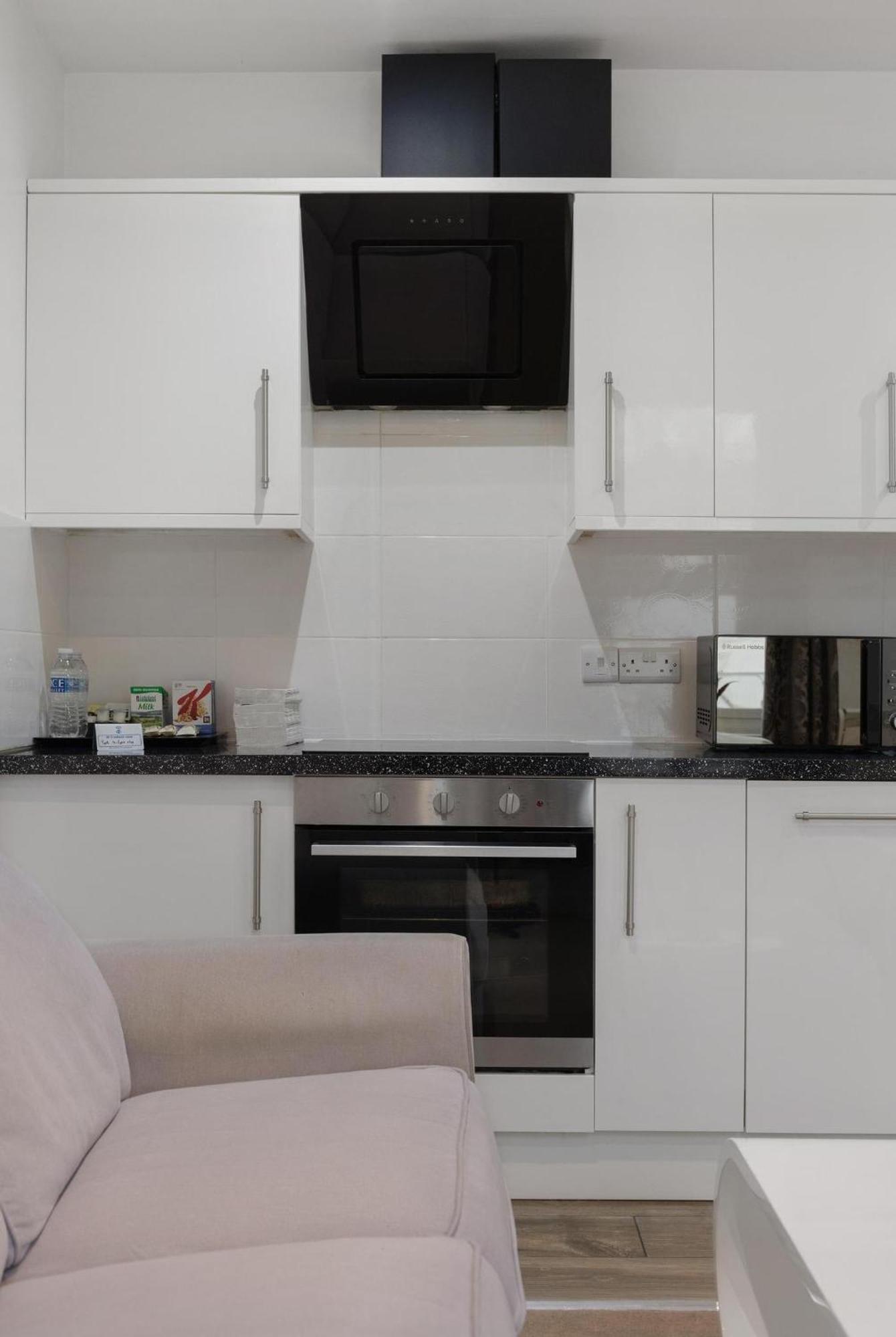 Modern City Centre Flat Оксфорд Экстерьер фото