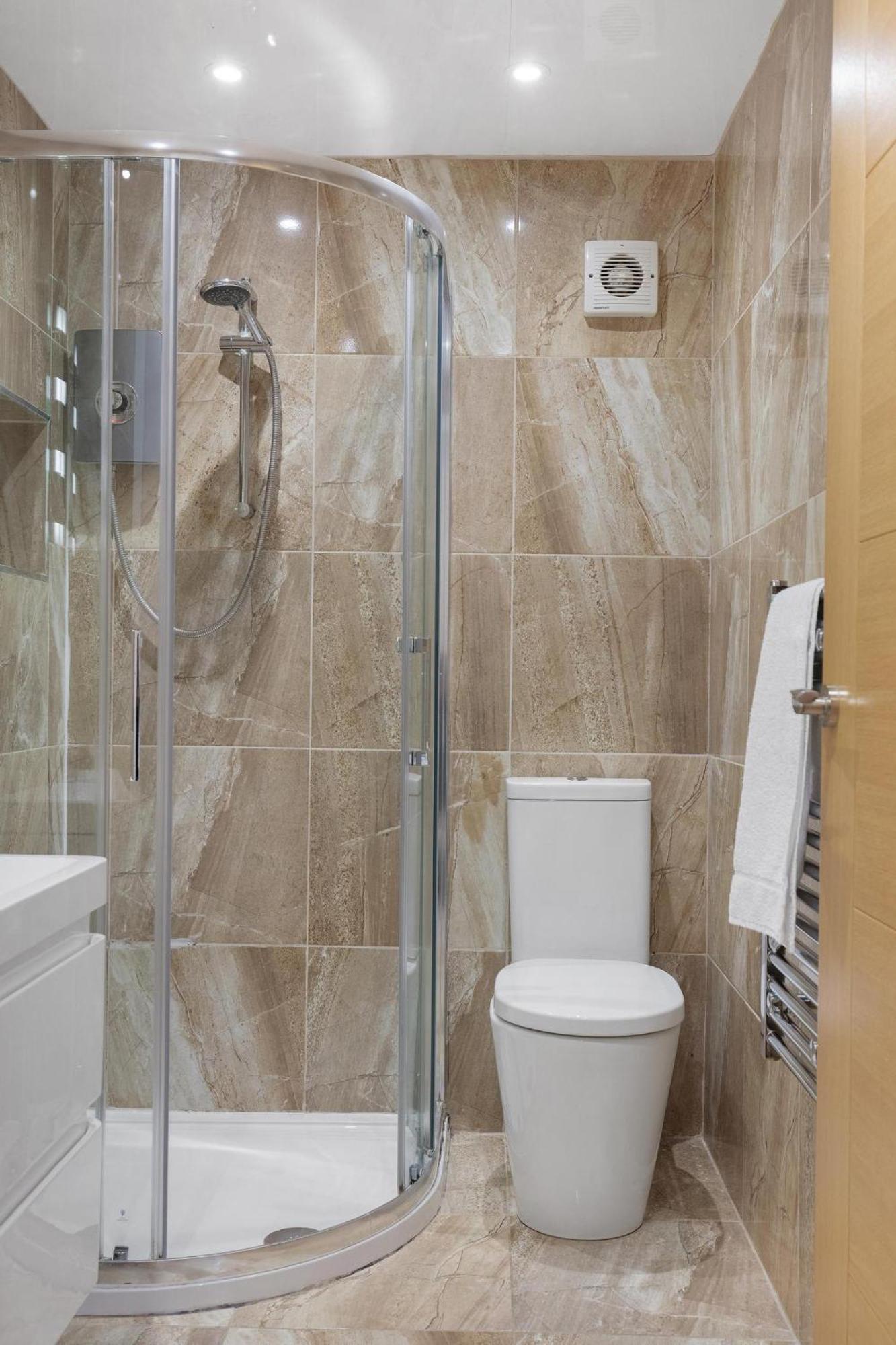 Modern City Centre Flat Оксфорд Экстерьер фото